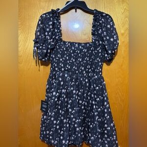 Lulu’s spring dress (NEW WITH TAGS)